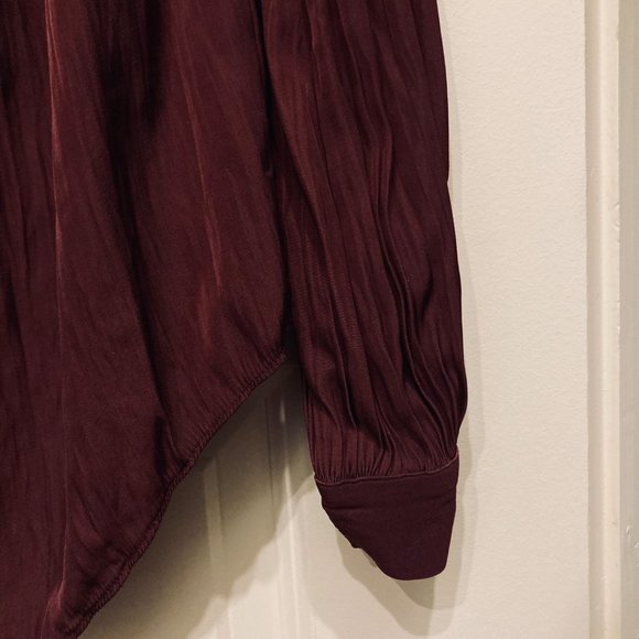 Aritzia turtle neck blouse - Picture 3 of 3